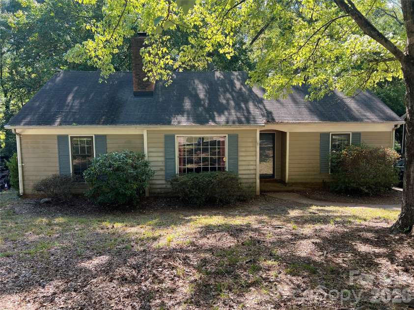 7616 Grayling Court, Charlotte, NC 28227.  MLS# CAR4433516, YatesRealty ID 56075. 