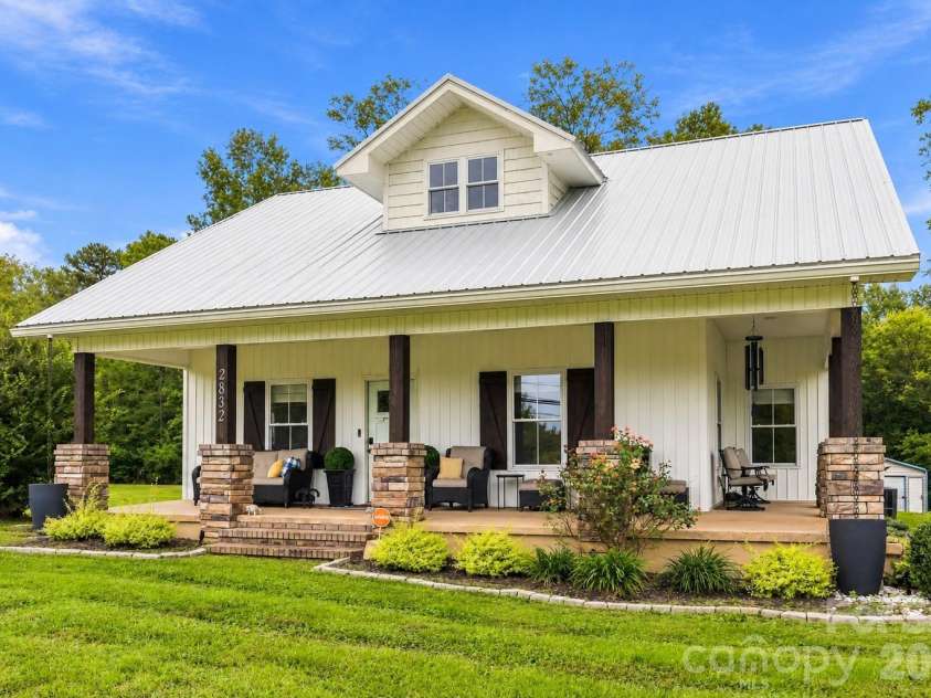 2832 Beaty Road, Gastonia, NC 28056.  MLS# CAR4433204, YatesRealty ID 56076. 