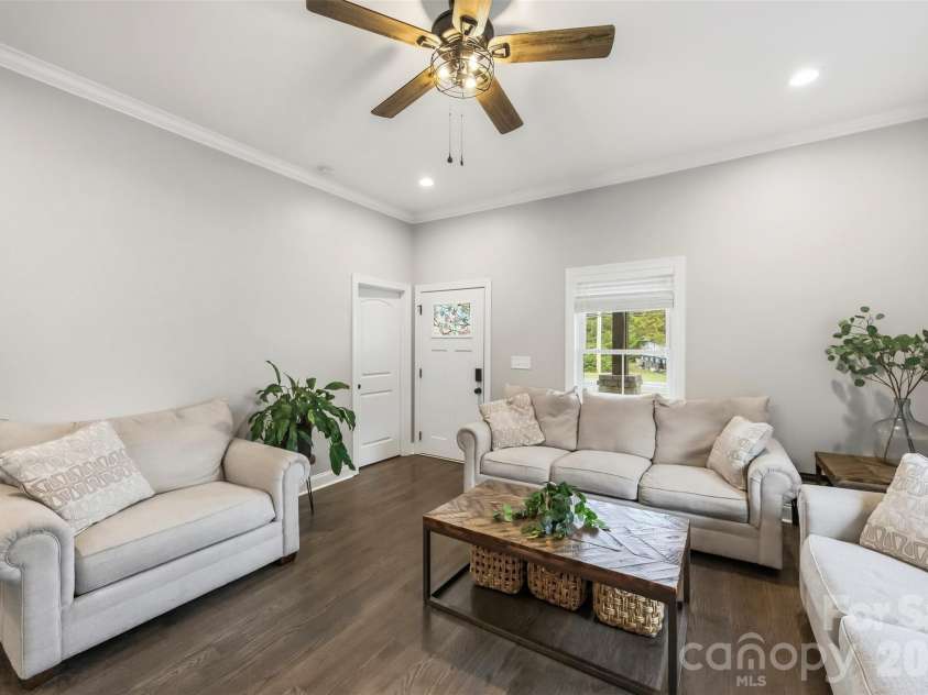 2832 Beaty Road, Gastonia, NC 28056.  MLS# CAR4433204, YatesRealty ID 56076. 