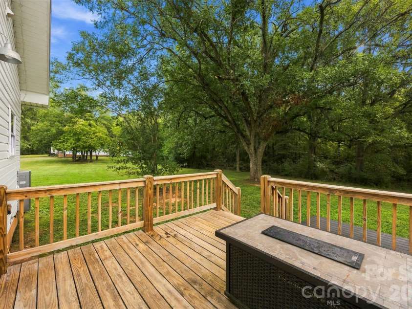 2832 Beaty Road, Gastonia, NC 28056.  MLS# CAR4433204, YatesRealty ID 56076. 