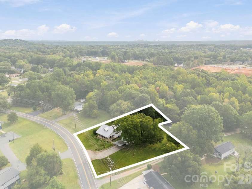 2832 Beaty Road, Gastonia, NC 28056.  MLS# CAR4433204, YatesRealty ID 56076. 