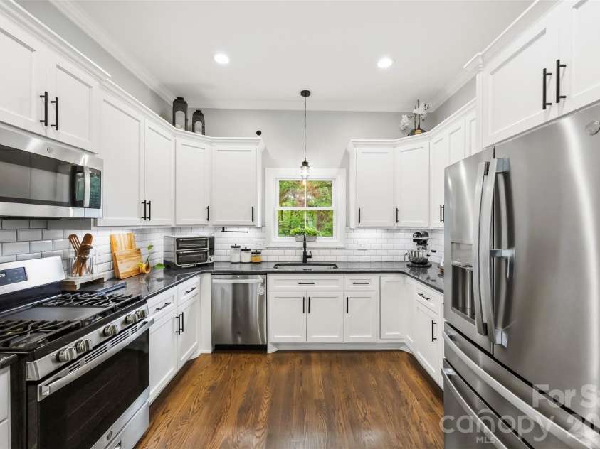2832 Beaty Road, Gastonia, NC 28056.  MLS# CAR4433204, YatesRealty ID 56076. SS appliances
