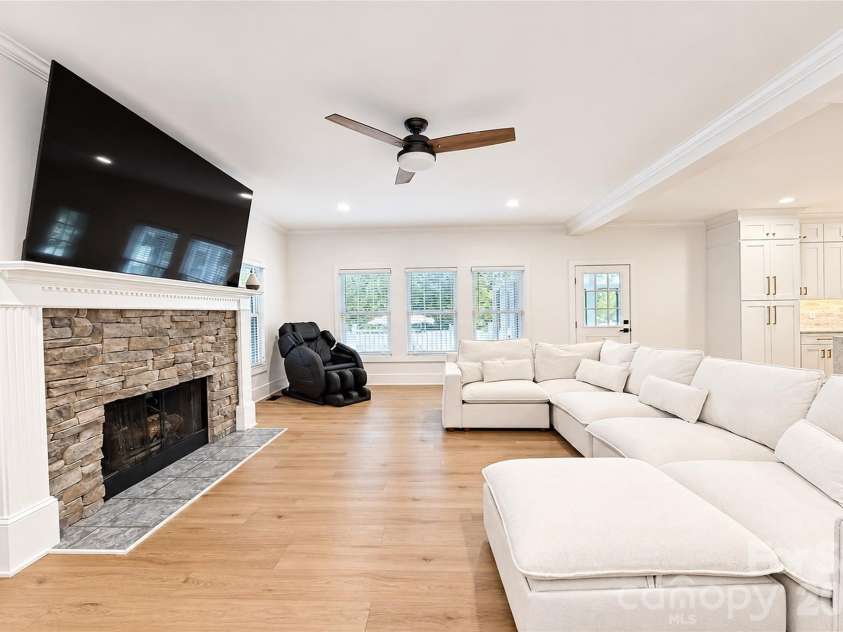 18441 Davidson Concord Road, Davidson, NC 28036.  MLS# CAR4431261, YatesRealty ID 56078. 