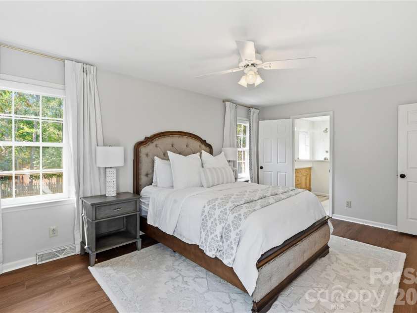 717 Fredricksburg Road, Matthews, NC 28105.  MLS# CAR4428487, YatesRealty ID 56079. Primary bedroom