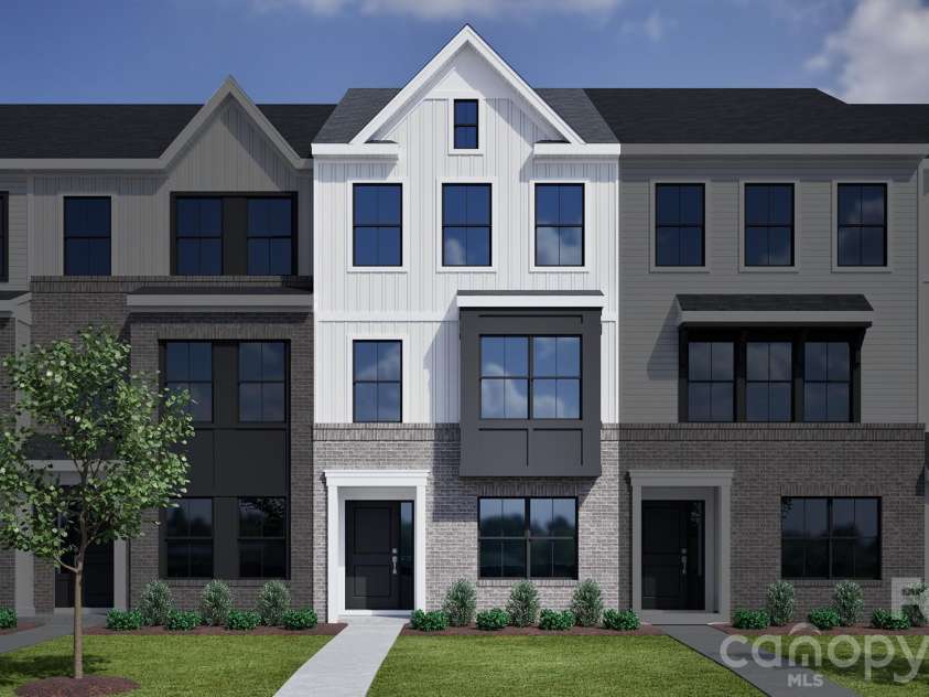 7512 Mashburn Drive, Charlotte, NC 28269.  MLS# CAR4433524, YatesRealty ID 56080. 
