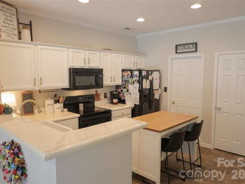 4124 Carl Parmer Drive, Harrisburg, NC 28075.  MLS# CAR4433526, YatesRealty ID 56081. 