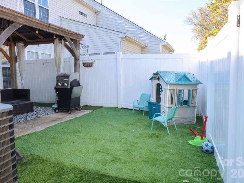 4124 Carl Parmer Drive, Harrisburg, NC 28075.  MLS# CAR4433526, YatesRealty ID 56081. 
