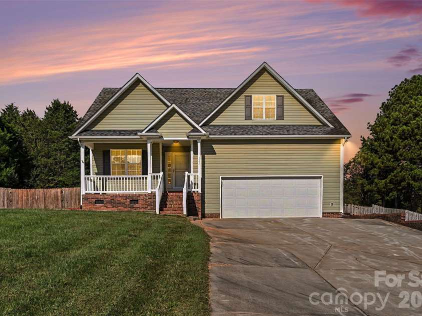 225 Brooks Farm Drive, Rockwell, NC 28138.  MLS# CAR4433513, YatesRealty ID 56083. 