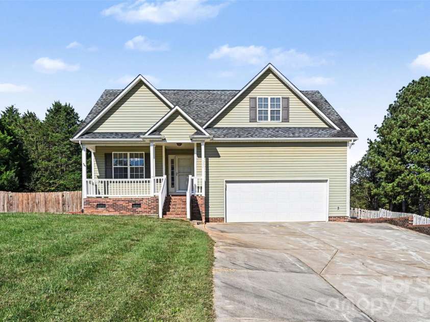 225 Brooks Farm Drive, Rockwell, NC 28138.  MLS# CAR4433513, YatesRealty ID 56083. 