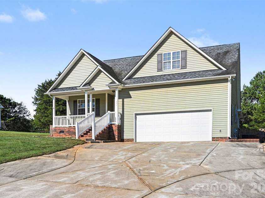 225 Brooks Farm Drive, Rockwell, NC 28138.  MLS# CAR4433513, YatesRealty ID 56083. 