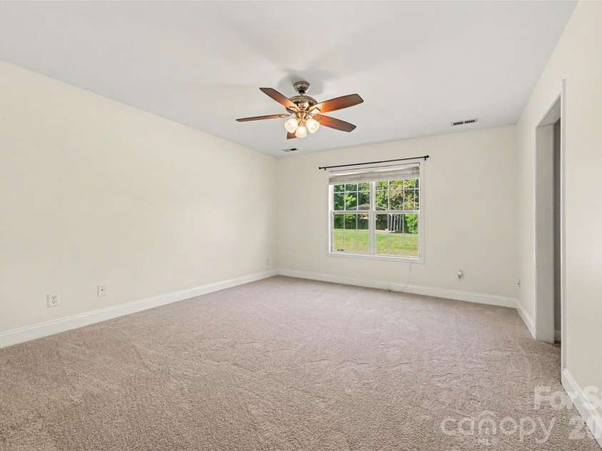 225 Brooks Farm Drive, Rockwell, NC 28138.  MLS# CAR4433513, YatesRealty ID 56083. 