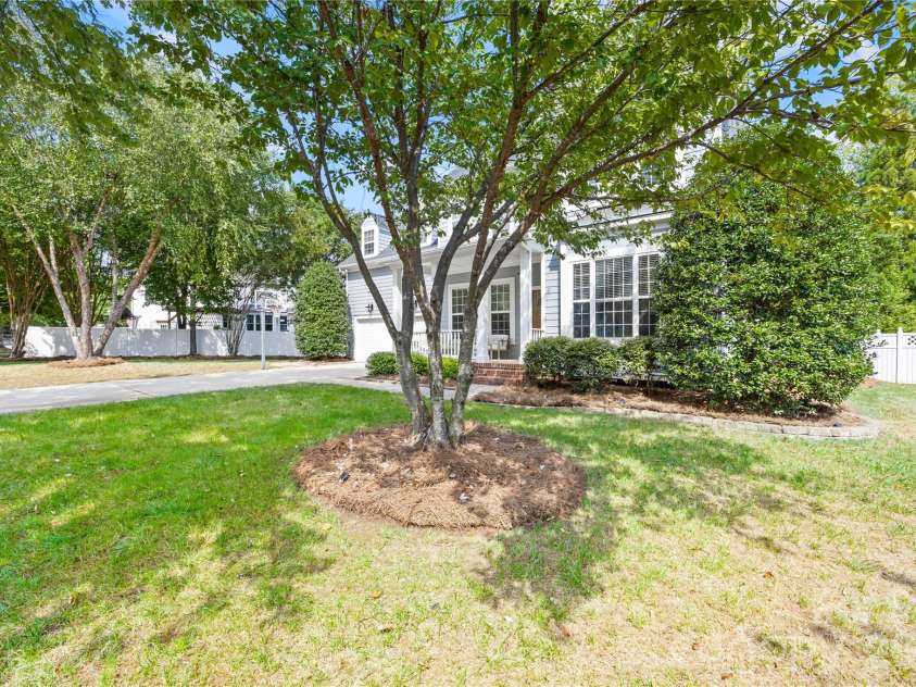17242 Pennington Drive, Huntersville, NC 28078.  MLS# CAR4427106, YatesRealty ID 56087. 