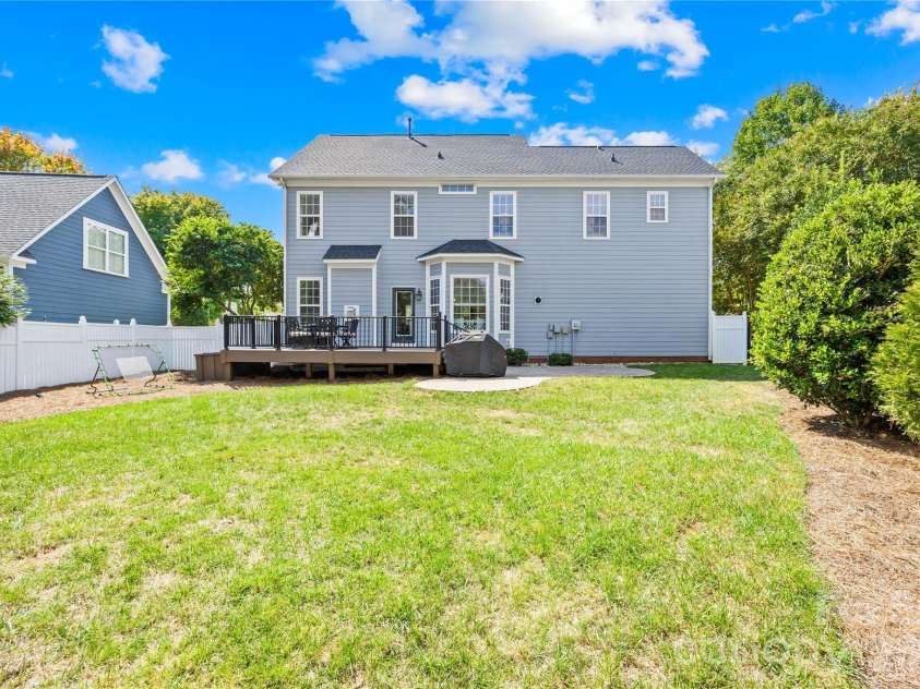 17242 Pennington Drive, Huntersville, NC 28078.  MLS# CAR4427106, YatesRealty ID 56087. Back Yard