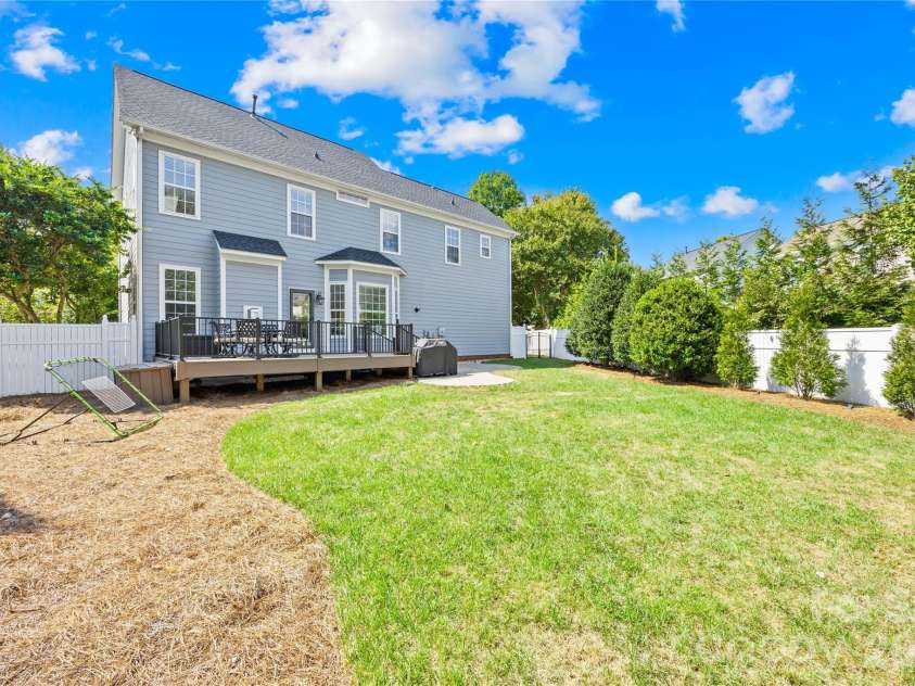 17242 Pennington Drive, Huntersville, NC 28078.  MLS# CAR4427106, YatesRealty ID 56087. Back Yard