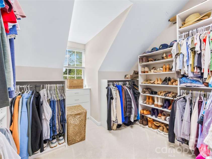 17242 Pennington Drive, Huntersville, NC 28078.  MLS# CAR4427106, YatesRealty ID 56087. Master Walk in Closet