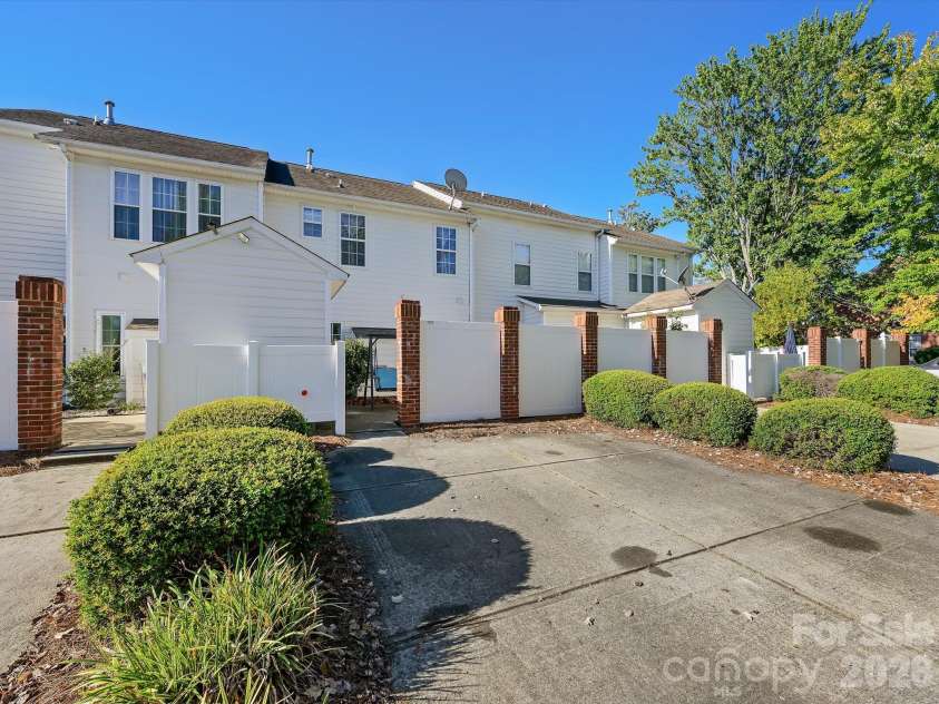 7007 Creft Circle, Indian Trail, NC 28079.  MLS# CAR4433341, YatesRealty ID 56089. 
