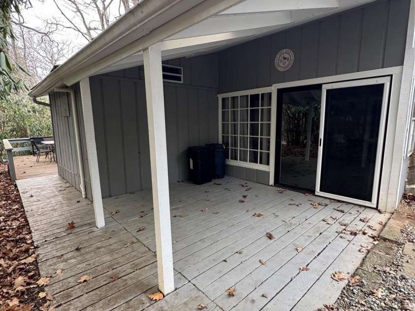 103 Teaberry Lane, Newland, NC 28657.  MLS# CAR4326344, YatesRealty ID 5609. 