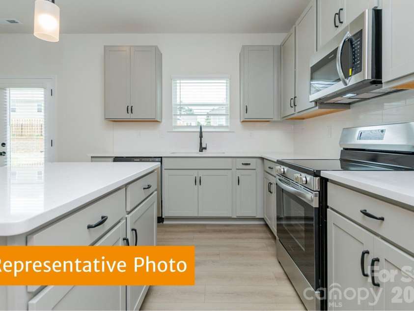 670 Cooley Drive, Salisbury, NC 28147.  MLS# CAR4433534, YatesRealty ID 56091. 