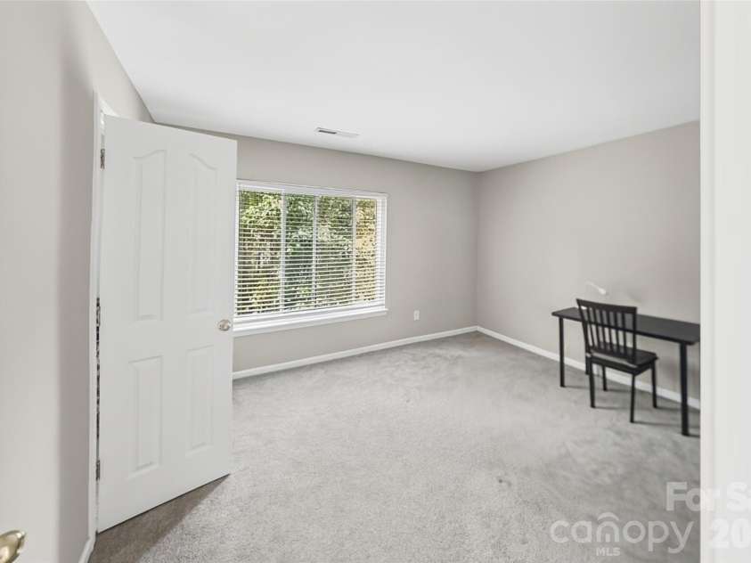 8538 Greenware Trail, Charlotte, NC 28269.  MLS# CAR4433510, YatesRealty ID 56093. 