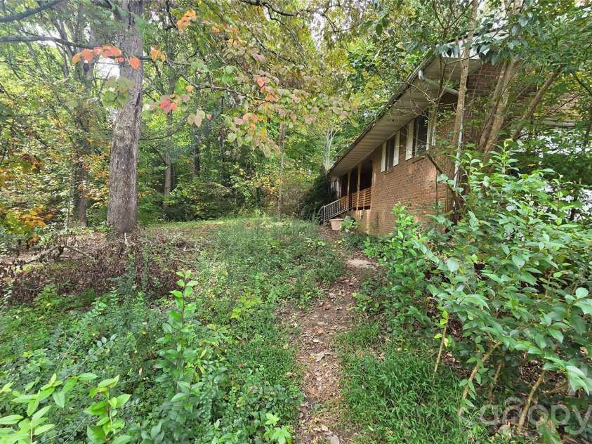 330 Brook Circle, Salisbury, NC 28147.  MLS# CAR4433551, YatesRealty ID 56099. 