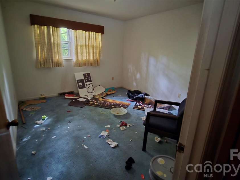 330 Brook Circle, Salisbury, NC 28147.  MLS# CAR4433551, YatesRealty ID 56099. 