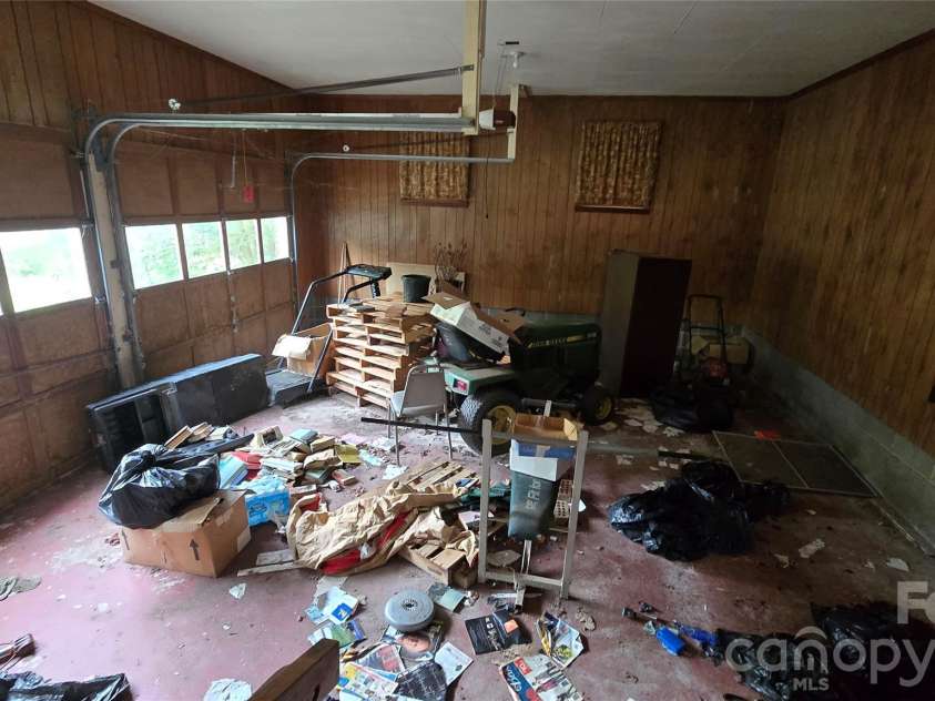 330 Brook Circle, Salisbury, NC 28147.  MLS# CAR4433551, YatesRealty ID 56099. 