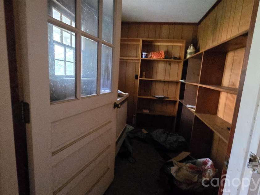 330 Brook Circle, Salisbury, NC 28147.  MLS# CAR4433551, YatesRealty ID 56099. 