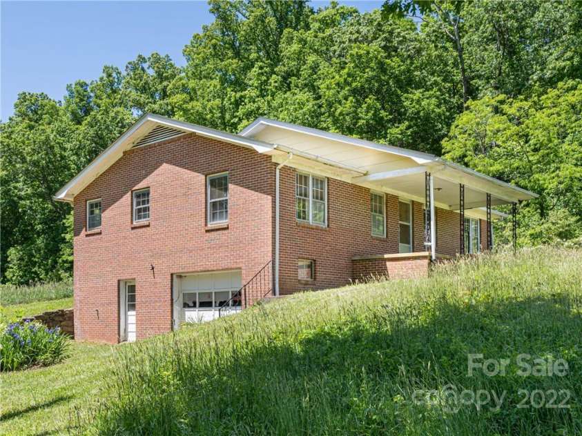 99999 Merrills Cove Road, Asheville, NC 28803.  MLS# CAR3918824, YatesRealty ID 561. 