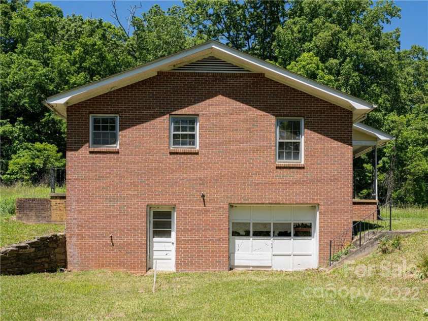 99999 Merrills Cove Road, Asheville, NC 28803.  MLS# CAR3918824, YatesRealty ID 561. 