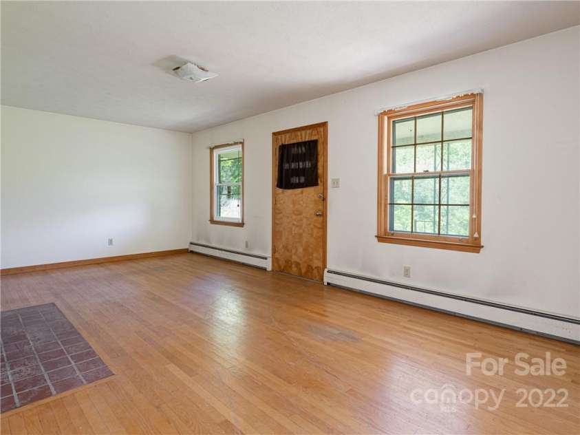 99999 Merrills Cove Road, Asheville, NC 28803.  MLS# CAR3918824, YatesRealty ID 561. 