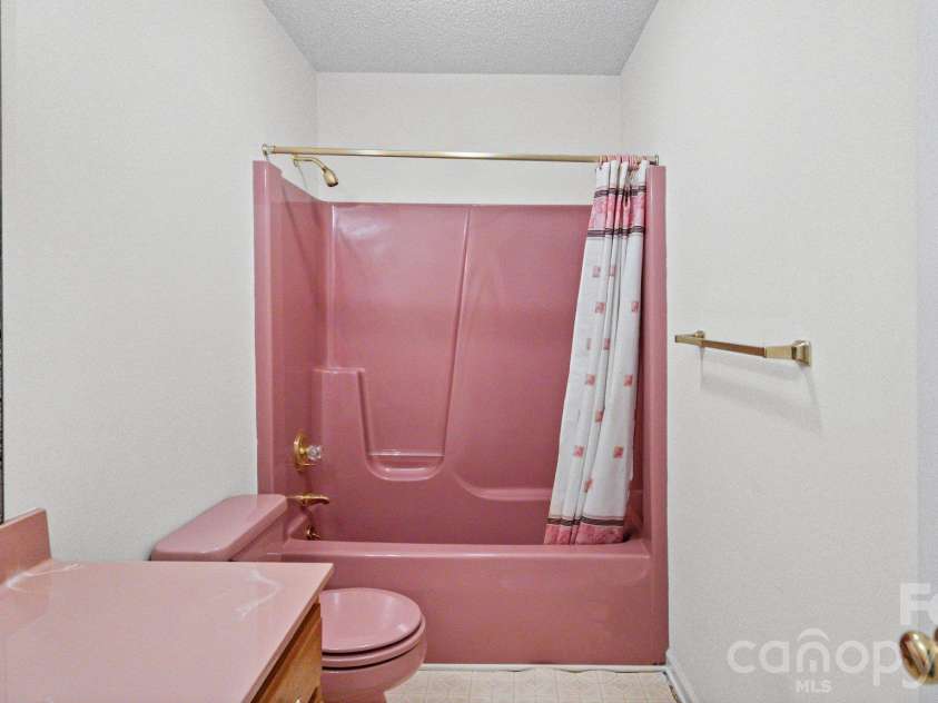 6009 Mooresville Road, Salisbury, NC 28147.  MLS# CAR4433216, YatesRealty ID 56100. 