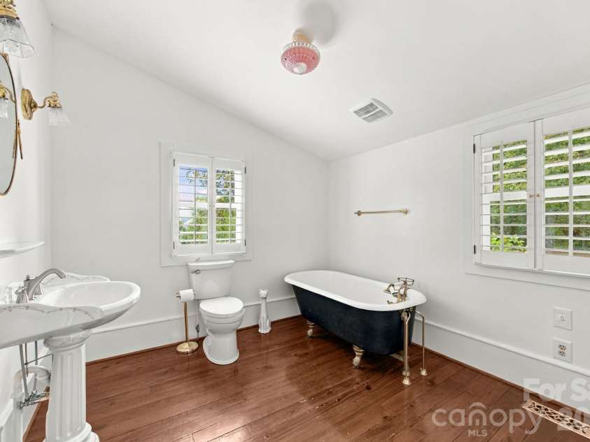 4036 Will Proctor Street, Denver, NC 28037.  MLS# CAR4429272, YatesRealty ID 56101. Guest Suite full bath