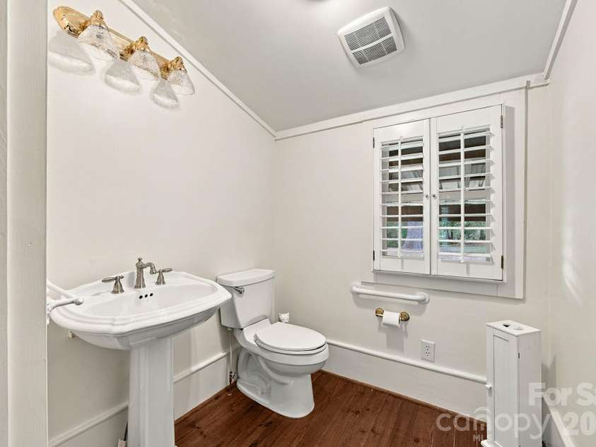 4036 Will Proctor Street, Denver, NC 28037.  MLS# CAR4429272, YatesRealty ID 56101. Main Floor Half Bath