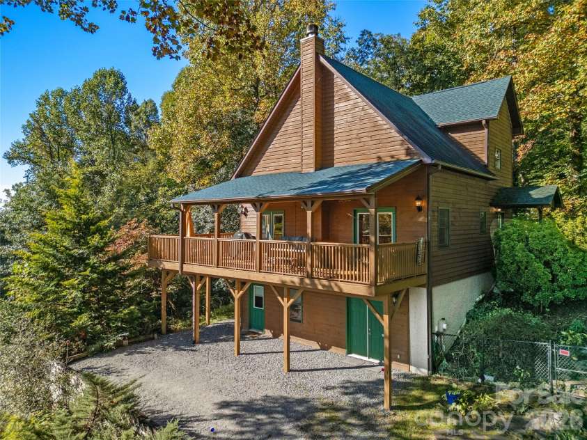 373 Lynn Crest Drive, Brevard, NC 28712.  MLS# CAR4432927, YatesRealty ID 56102. 