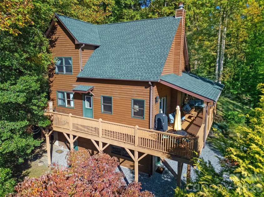 373 Lynn Crest Drive, Brevard, NC 28712.  MLS# CAR4432927, YatesRealty ID 56102. 