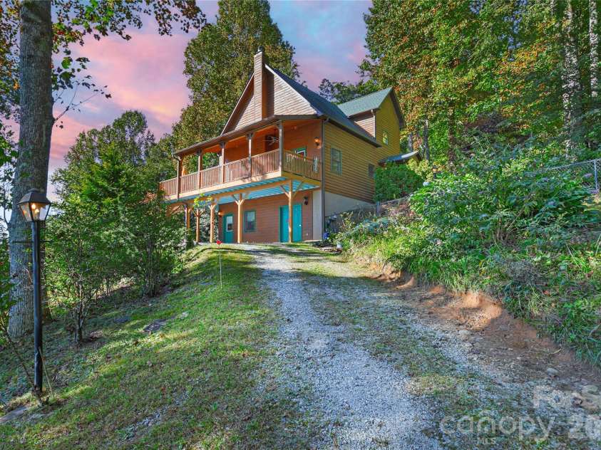 373 Lynn Crest Drive, Brevard, NC 28712.  MLS# CAR4432927, YatesRealty ID 56102. 