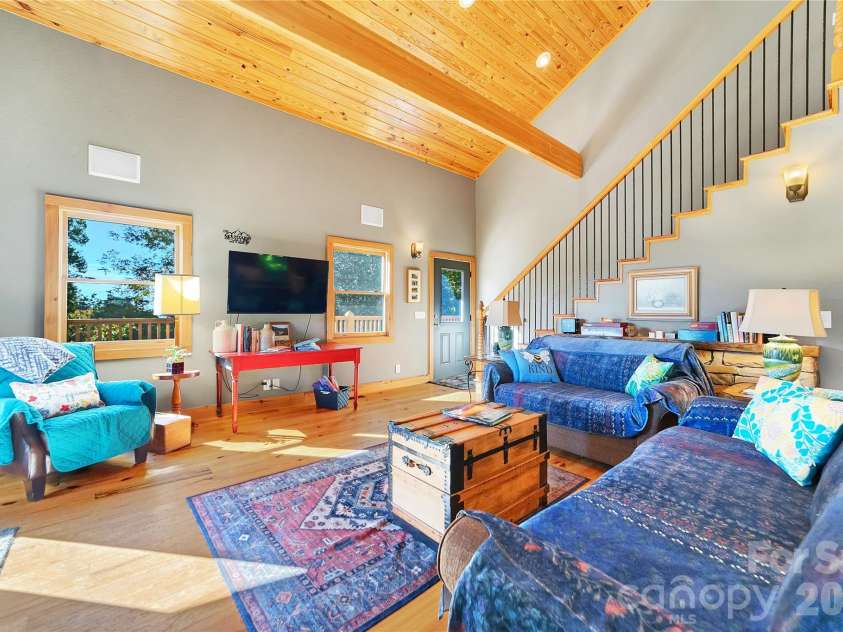 373 Lynn Crest Drive, Brevard, NC 28712.  MLS# CAR4432927, YatesRealty ID 56102. 