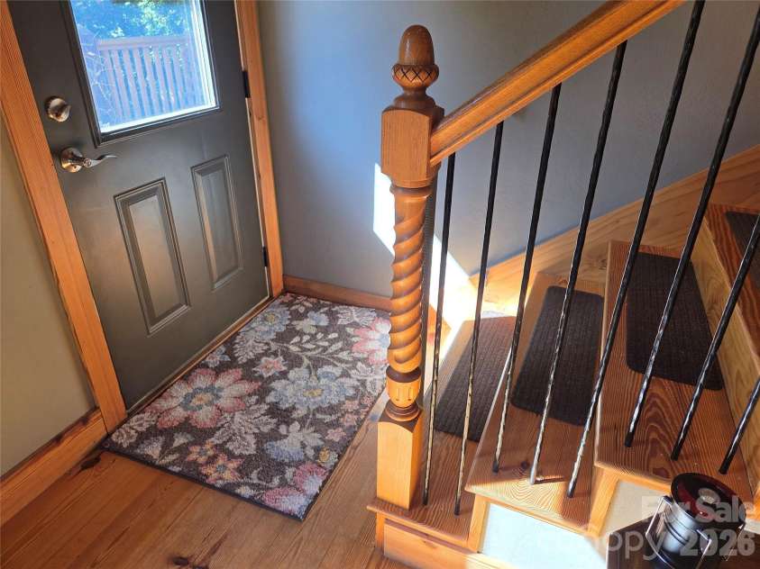 373 Lynn Crest Drive, Brevard, NC 28712.  MLS# CAR4432927, YatesRealty ID 56102. 