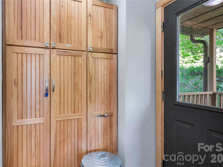 373 Lynn Crest Drive, Brevard, NC 28712.  MLS# CAR4432927, YatesRealty ID 56102. 