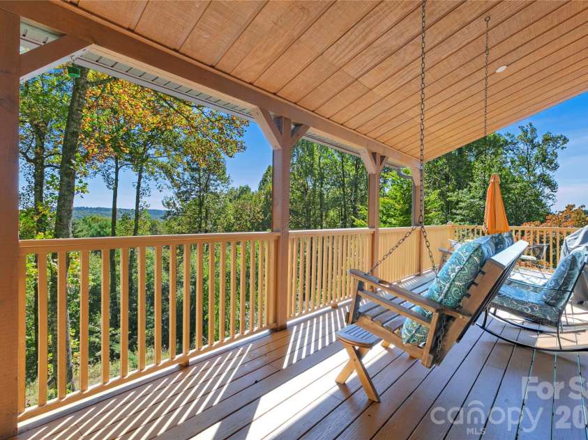 373 Lynn Crest Drive, Brevard, NC 28712.  MLS# CAR4432927, YatesRealty ID 56102. 
