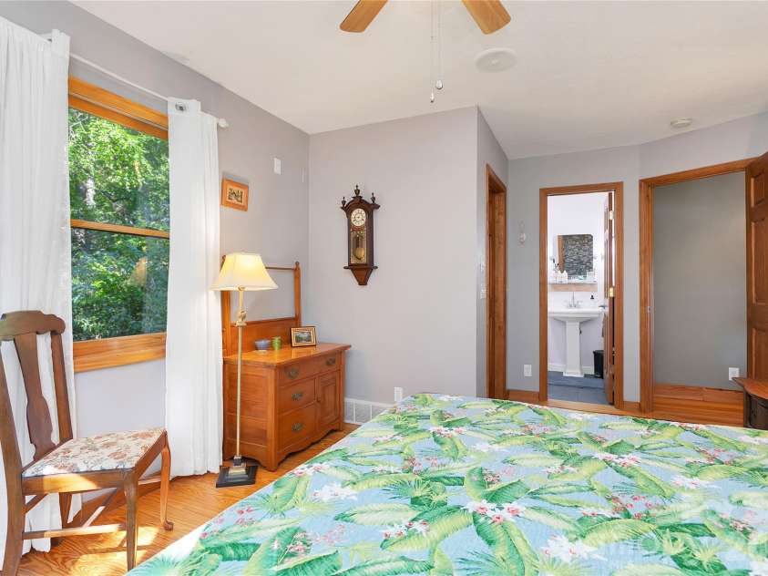 373 Lynn Crest Drive, Brevard, NC 28712.  MLS# CAR4432927, YatesRealty ID 56102. 