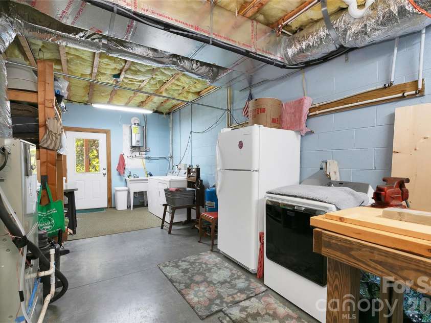 373 Lynn Crest Drive, Brevard, NC 28712.  MLS# CAR4432927, YatesRealty ID 56102. 