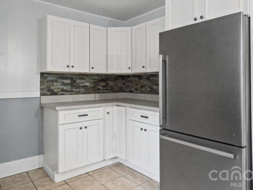 1207 4th Avenue, Gastonia, NC 28052.  MLS# CAR4433154, YatesRealty ID 56103. 