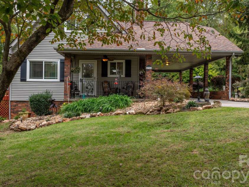 2786 Byrd Road, Morganton, NC 28655.  MLS# CAR4433345, YatesRealty ID 56105. 