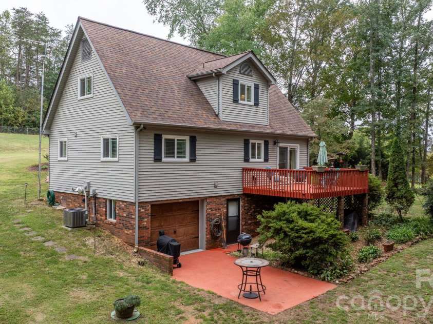 2786 Byrd Road, Morganton, NC 28655.  MLS# CAR4433345, YatesRealty ID 56105. 