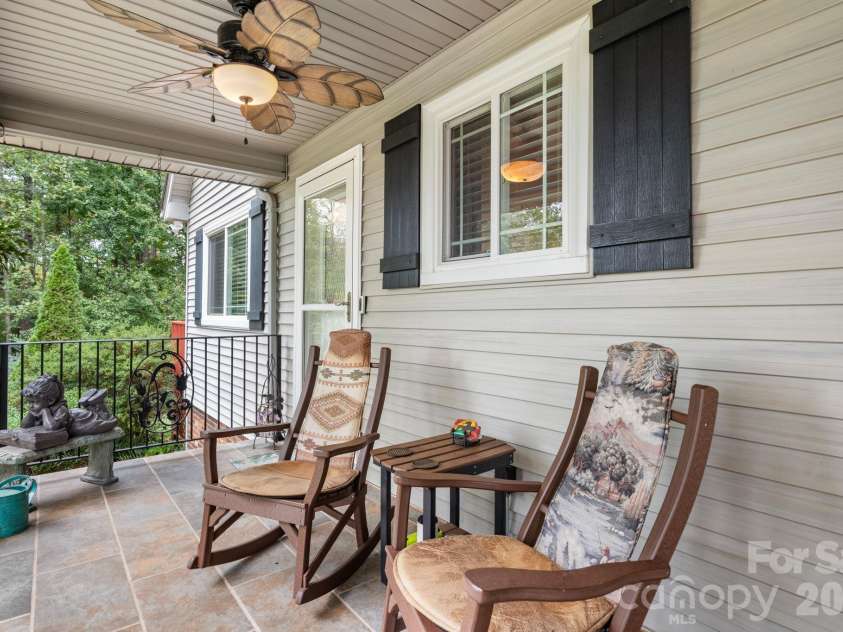 2786 Byrd Road, Morganton, NC 28655.  MLS# CAR4433345, YatesRealty ID 56105. 