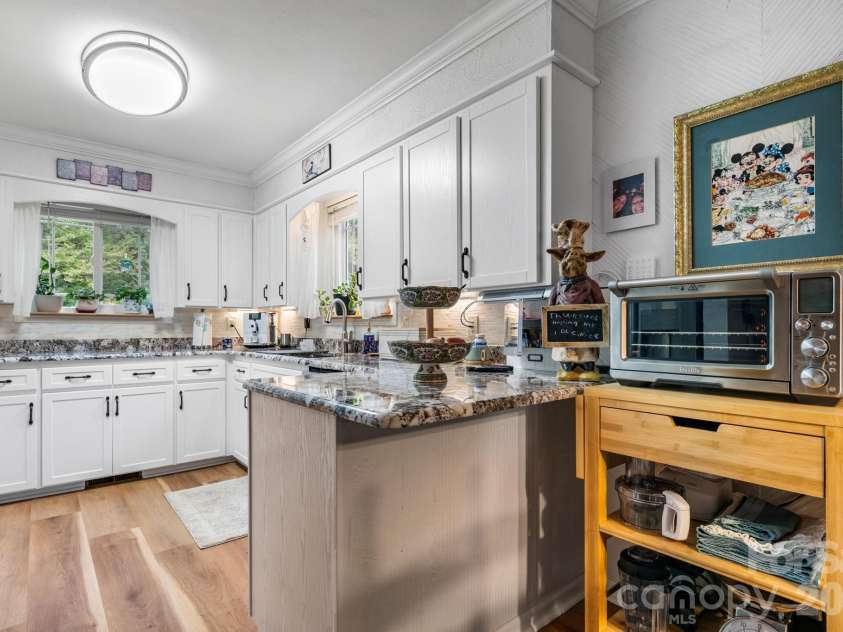 2786 Byrd Road, Morganton, NC 28655.  MLS# CAR4433345, YatesRealty ID 56105. 