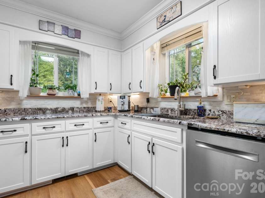 2786 Byrd Road, Morganton, NC 28655.  MLS# CAR4433345, YatesRealty ID 56105. 