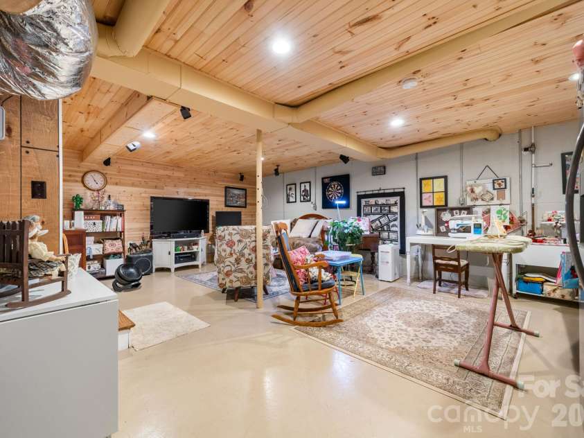 2786 Byrd Road, Morganton, NC 28655.  MLS# CAR4433345, YatesRealty ID 56105. 
