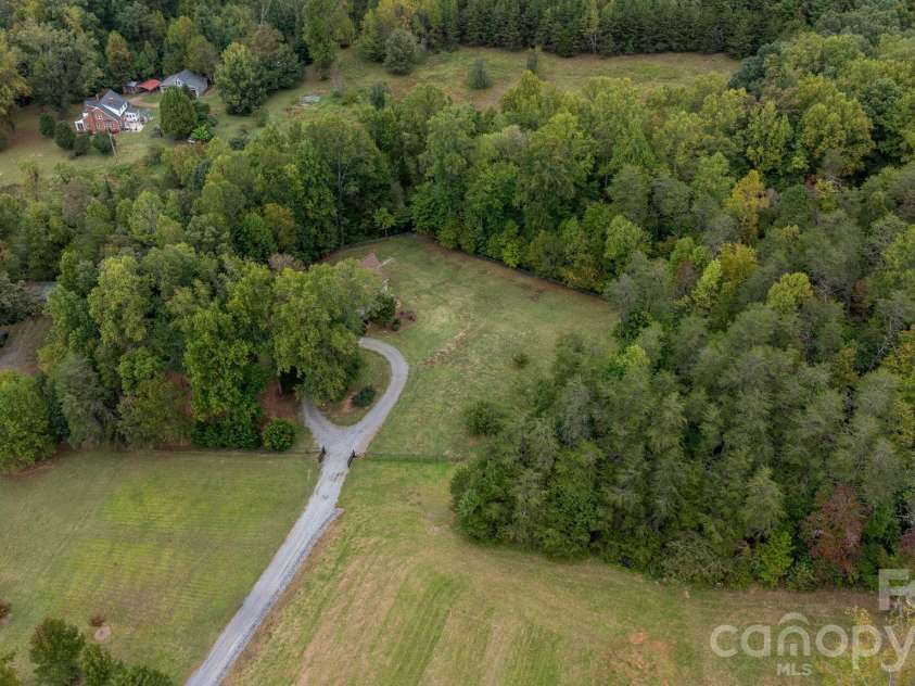 2786 Byrd Road, Morganton, NC 28655.  MLS# CAR4433345, YatesRealty ID 56105. 